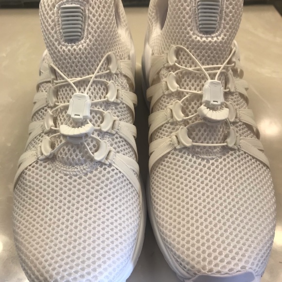 Sold**NEW Nike Shox Gravity Premium Triple White - Picture 4 of 6